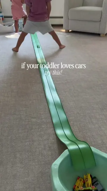 A must try play idea for any little car lover!! 🚗 #toddlermom #toddleractivitie
