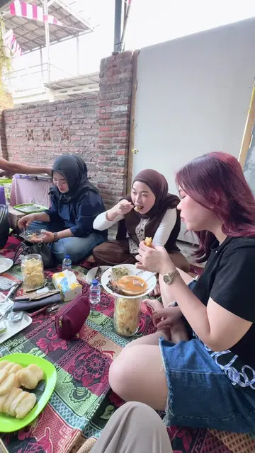 minimal sekali seumur hidup bisa makan bareng CEO dan orang" hebat ini😍🔥@OWNER