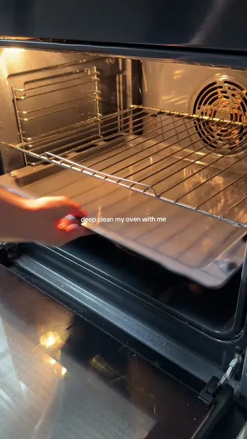 Oven deep cleaning🫧✨#deepclean #ovencleaning #CleanTok #cleanwithme #cleaningti