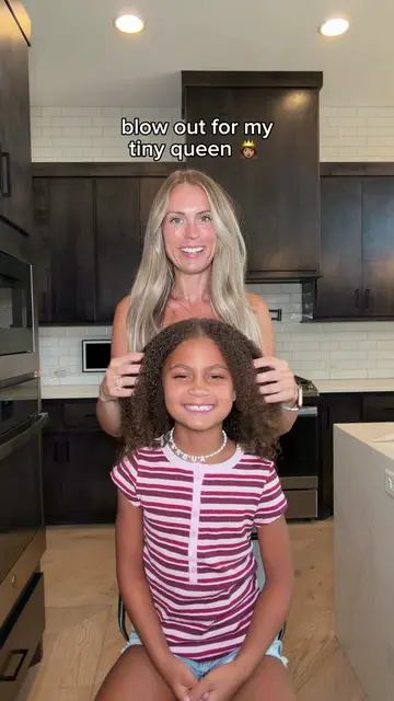 tiny queen’s blow out 👑💕 time slow down she’s growing so fast 🥹 #hairstyle #M