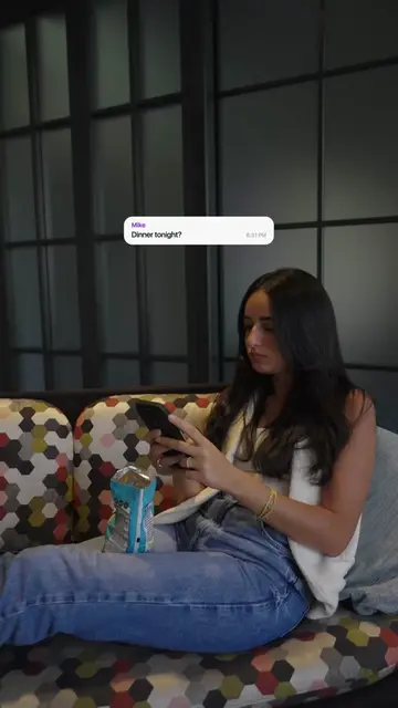 When the group chat makes plans before payday 😭💸 Good thing Instacash® can hel