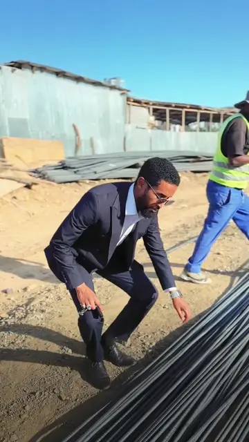 ሙሉ ወጪውን ሸፍኖ ነው፣ ቀረጥ እና ሌሎችንም።