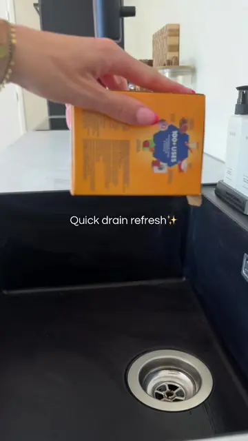 Even een snelle refresh voor de afvoer 🫧✨ Baking soda + azijn — een bekende com