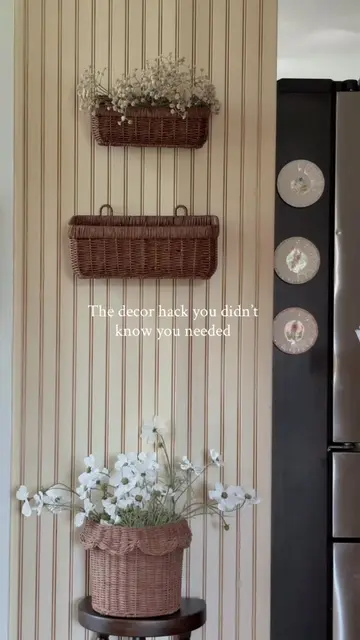 Clutter hates to see me coming. I like decor…I can’t stand clutter.  I found a p