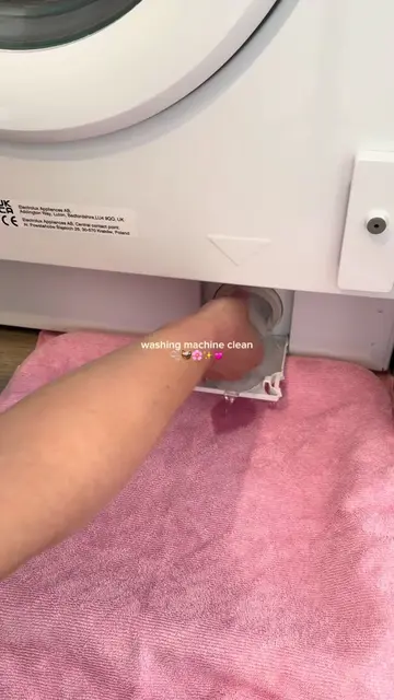 Let this be your sign to clean your washing machine!🌸🧺🫧💞💓🎀 #CleanTok #clea