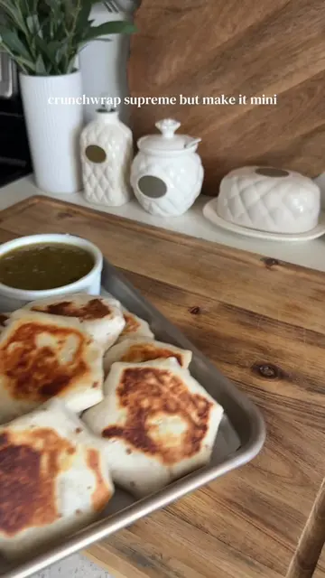 These beef & cheese crunchwraps are basically a homemade mini version of a Taco 
