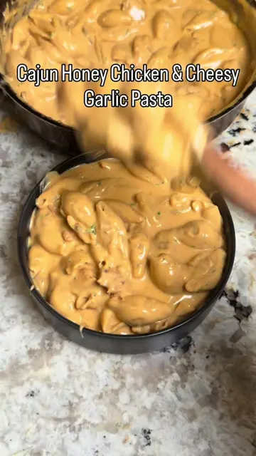 Cajun Honey Chicken & Cheesy Garlic Pasta.  Share with someone who needs to make