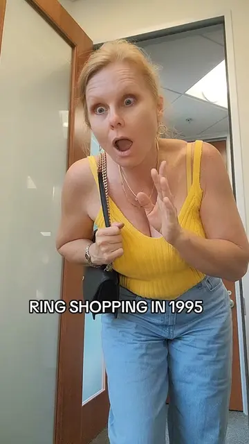 1995 was a wild year for getting engaged #1990s #jewelry #1990sthrowback 