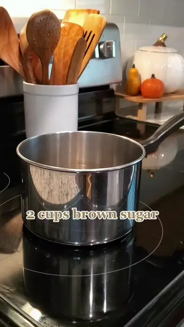Pumpkin Spice Syrup Recipe 🍂🎃🍁🧡 2 cups brown sugar 1/2 cup 100% pumpkin pure