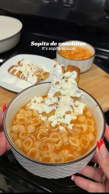 My comfort meal !!! Sopita 10/10 song 100/10 🍜♥️  SOPITA SEASON!! #recetasfacil