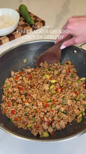 This firecracker ground chicken stir-fry is about to become your new favorite di