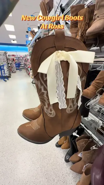the cutest cowgirl boots with bows at Ross! #cowgirl #western #westernfashion #r