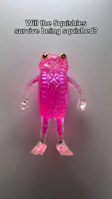 I don’t trust that frog 🐸 #squishy #toys #smash #clearpressure