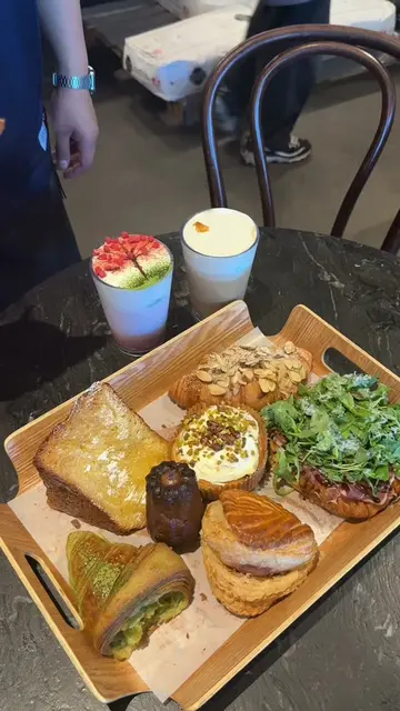 Where to find ✨Croissant Ice Creams✨ in the Bay Area! 🥐🍦 Along with many other