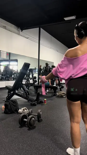 Rdls with the pink straps to match 🥰💕 @UPPPER Gear athlete code ‘BRIANA’  #rdl