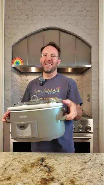 I asked the slow cooker for dinner, and it handed me chicken swimming in gravy �