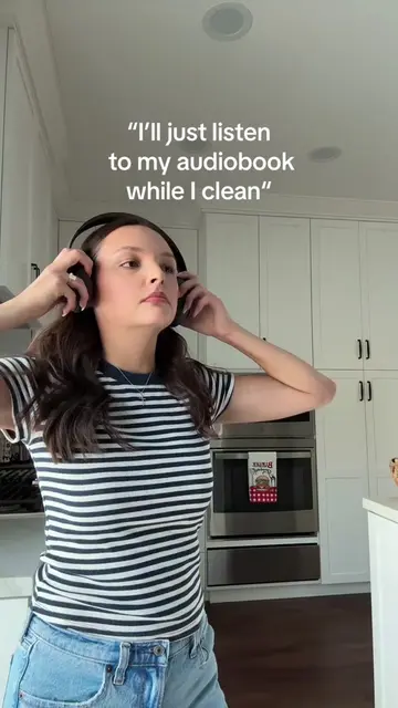 I never get anything done when I listen to my audiobooks 🫣 #spicybooktok #audio