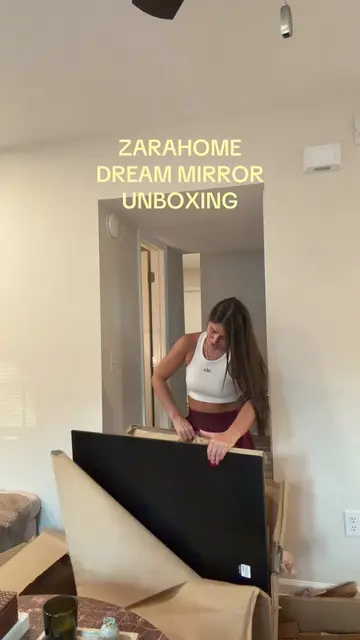 she's perfect 🤭🤭 literally would loveee to fill a wall with a couple of these!