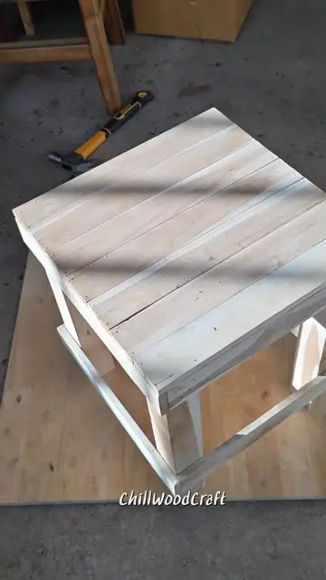 DIY เก้าอี้หัวโล้น จากไม้สัก DIY Wooden stool from teak wood. #chillwoodcraft #เ