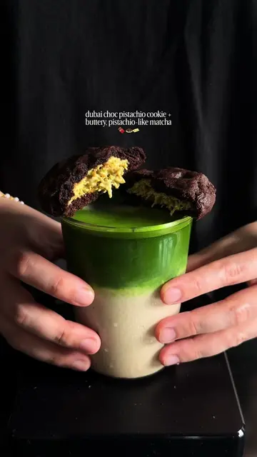pistachio goodness in a cup 🤤  matcha: kyoken 328 @Maison Midori  syrup contain