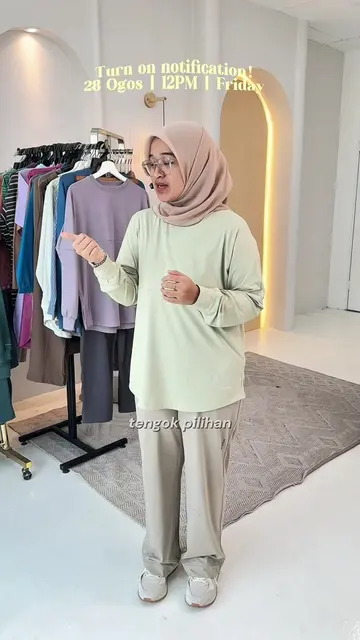Finally restock Dry-Fit Top ! 💗 Basically, one top, so many ways to wear! Comfy