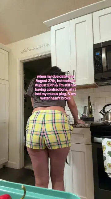 Nothing FITS it’s a heat index of 95°-110° EVERYDAY my stomach has DROPPED a 🤏�