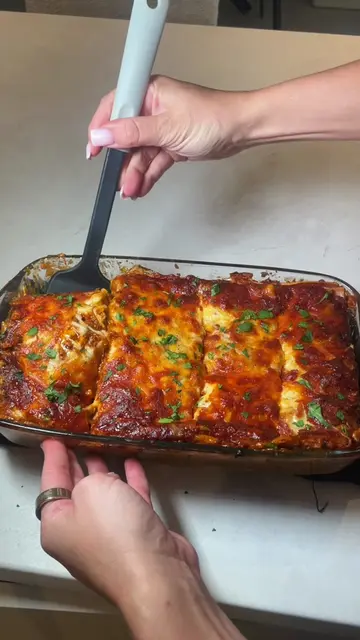 You’ve all been waiting for it 😂💗 beef short rib lasagna. You’ll need -  Short