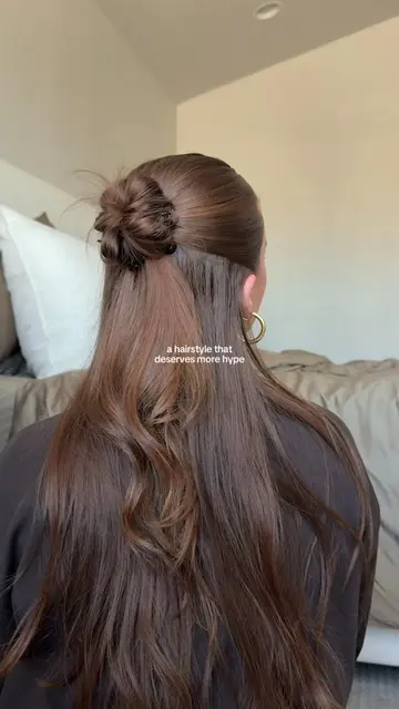 doing this hairstyle all fall longggg🤎✨#halfuphalfdownhairstyles #hairstyleinsp