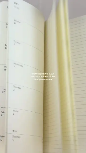 I swear by the @Moleskine weekly planner. This is the XL hardcover in black. #pl