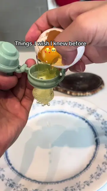 How to give egg for baby 🥚 #momhack #momhacks #LifeHack #firsttimemom #momtipsa