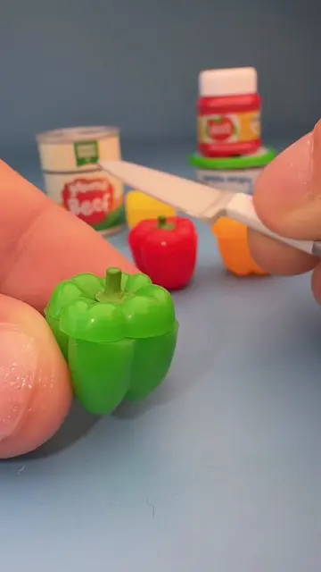 @Miniverse stuffed peppers 🫑 🌶️ #miniverse #miniversecreator #makeitmini Cafe 