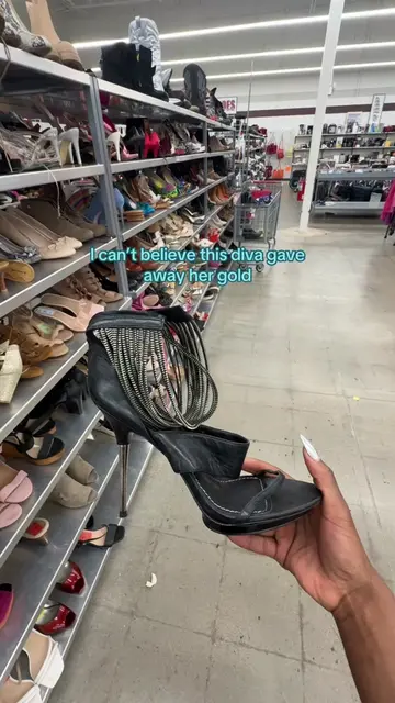 Thanks diva  #thrifted #thriftedshoes #thrifting #thriftshop #heels 