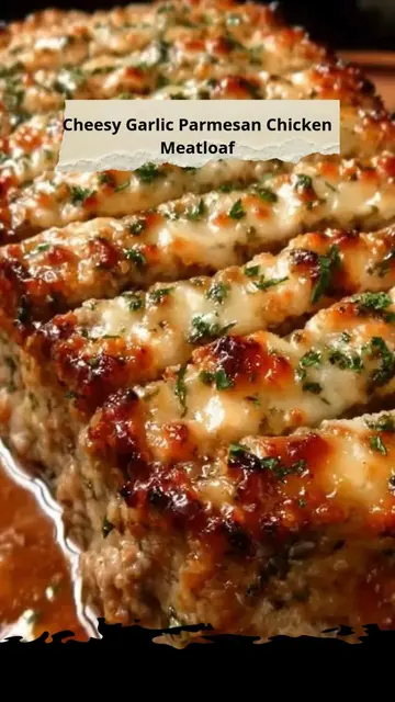 Cheesy Garlic Parmesan Chicken Meatloaf 😍 Full recipe is on my page, right unde