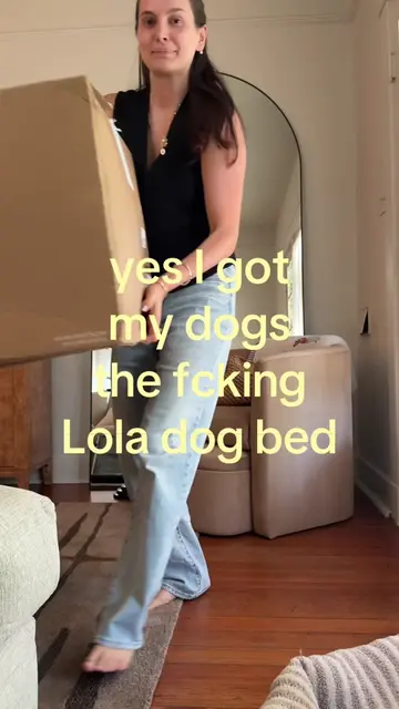 Sorry for posting my fck ass toes on the internet #loladogbed #lolabed #lolablan