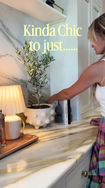 Sometimes it’s chic to just… cut the cord ✂️ Rechargeable light bulbs might be m