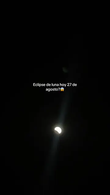 Y acá no se nota pero se está poniendo rojaaaaa😳🌚#eclipse #luna #eclipse #miam