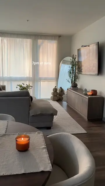 Back where I belong 🤎 #fallhomedecor #cozylivingroom #cozyhome #livingroomdecor
