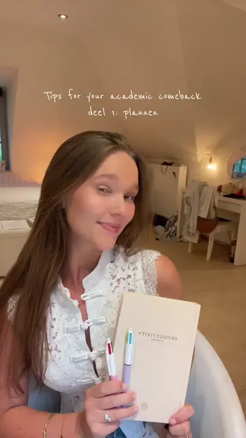 Advertentie I Getting ready for a fresh new academic year 🤍 Ik ben mijn eerste 