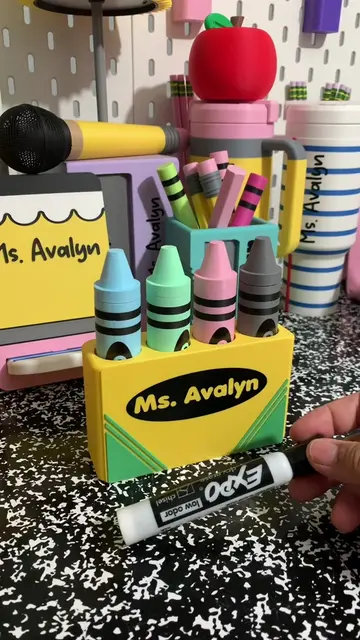 It’s finally perfect! Our crayon-inspired EXPO broad-tip dry-erase marker holder