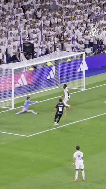 🤩 That @Vini Jr. x Jude connection! #ViniJr #Bellingham #LaLigaHighlights #Real