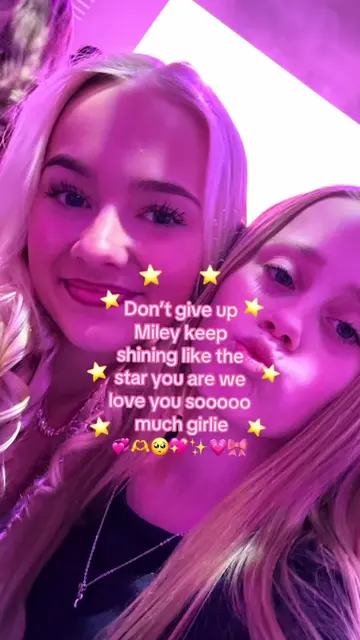 We love you @Miley Williams 🥹💖 Keep smiling, queen 👑 #inspiration #girlssuppo