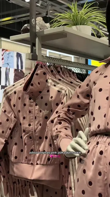 polka dots are everything #jdsports #adidas #polkadots 