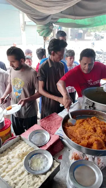 In this video, I explore one of Karachi’s most unusual and fascinating historica