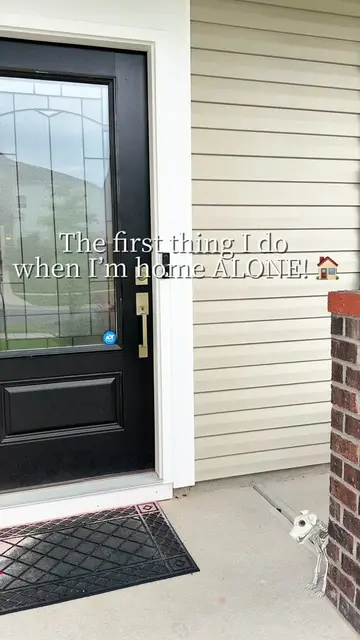The first thing I do when I’m home alone! 🏠🔒 Such a simple trick for extra pea