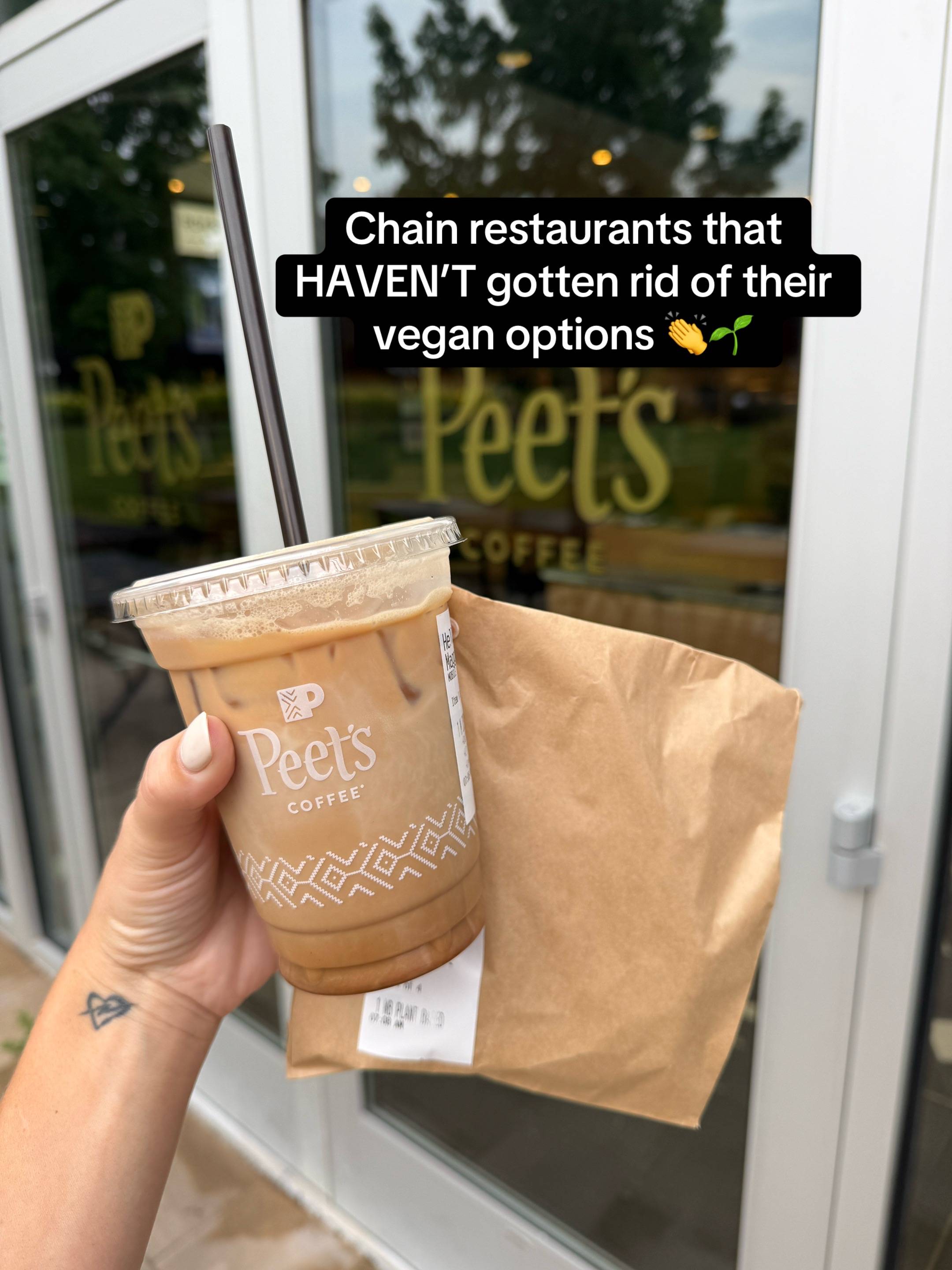 Chain restaurants that HAVEN’T gotten rid of their vegan options 👏🌱 #vegan #pl