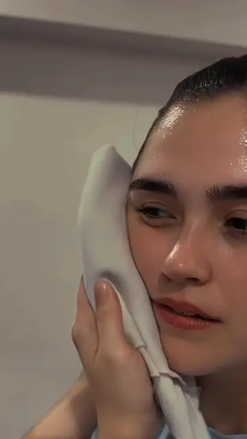Different skin concerns, different needs! ✨  Why settle for just one kind of cle