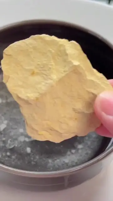 Did you know Multani Mitti + 4 simple ingredients can give you glowing, bright s