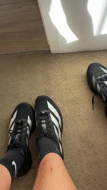 @THE ICONIC am I going crazy are these supposed to be the exact same as Adizero 
