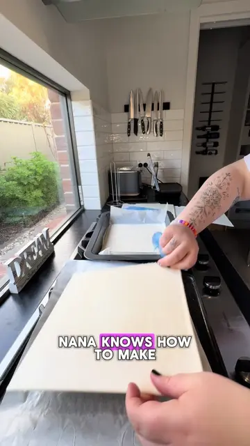 Nanna taught me how to make vanilla slice… so naturally I’m now making it everyo