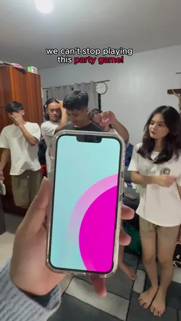 When this color hunt party game brings out everyone’s competitive side! 🤣 My fr
